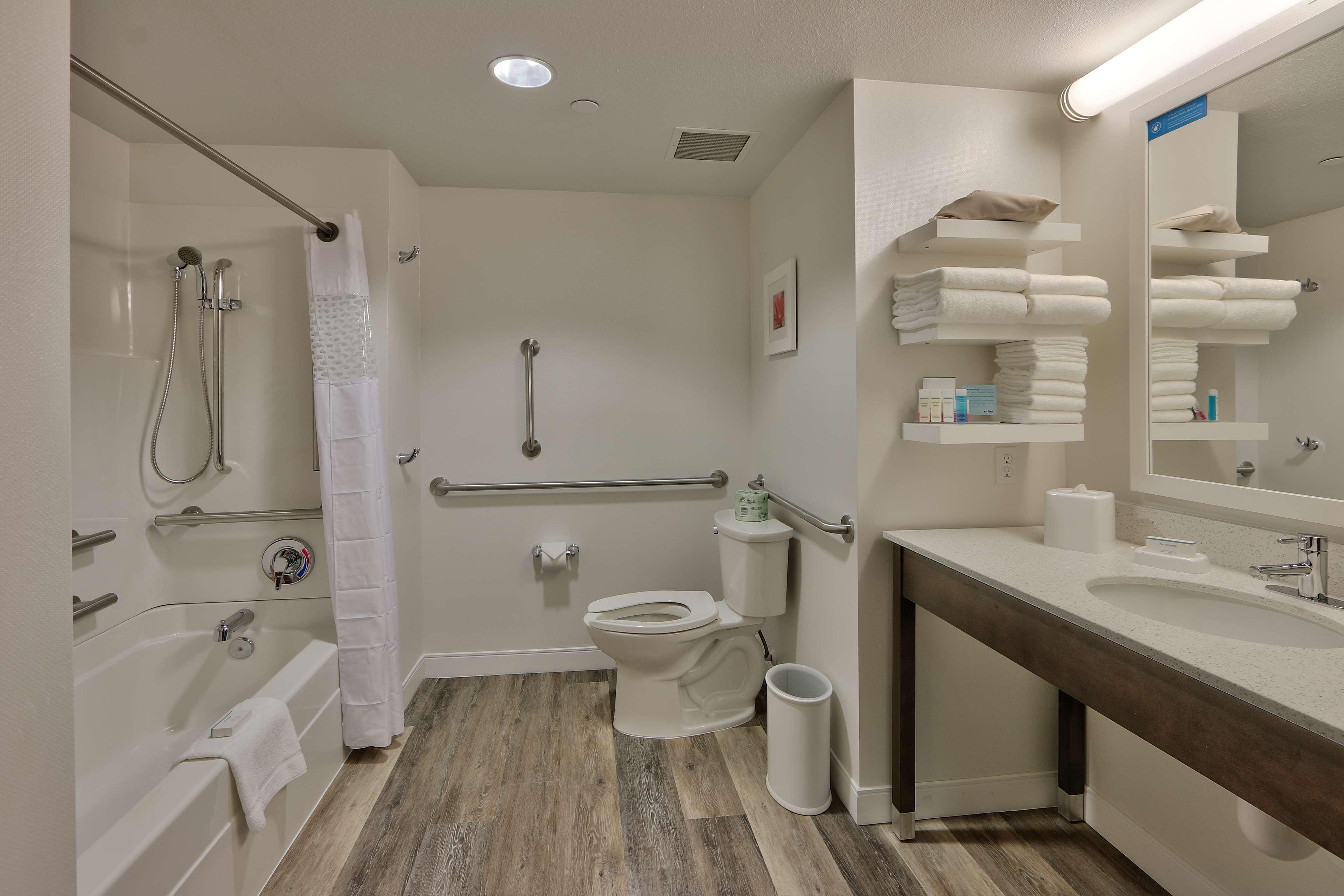 Hampton Inn & Suites Albuquerque Airport Экстерьер фото