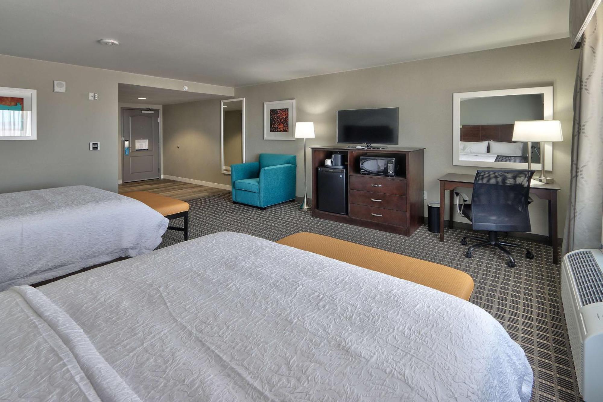 Hampton Inn & Suites Albuquerque Airport Экстерьер фото